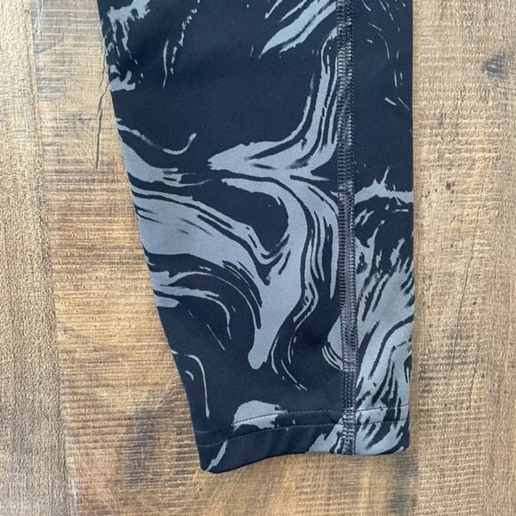 Gymshark Women’s Black Gray Marble Scrunch Leggings S - Picture 3 of 7